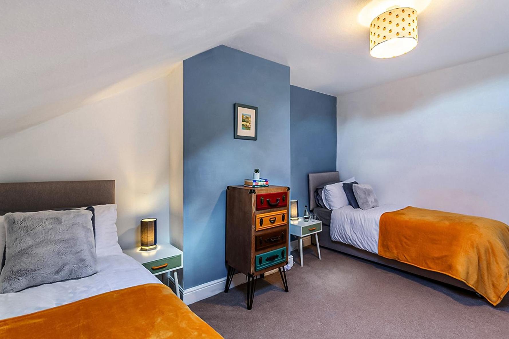 شقة The Harrogate House - 4 Bed Townhouse المظهر الخارجي الصورة